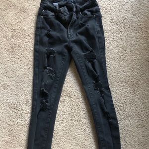 Black Aeropostale ripped jeans :)